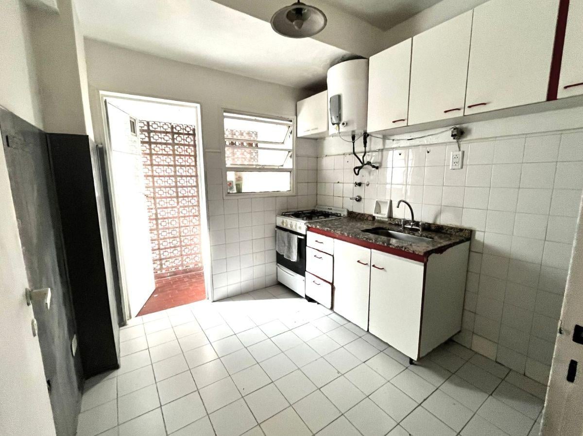 Foto de Amplio Departamento de Dos Ambientes con Cocina en Boedo, imagen 2