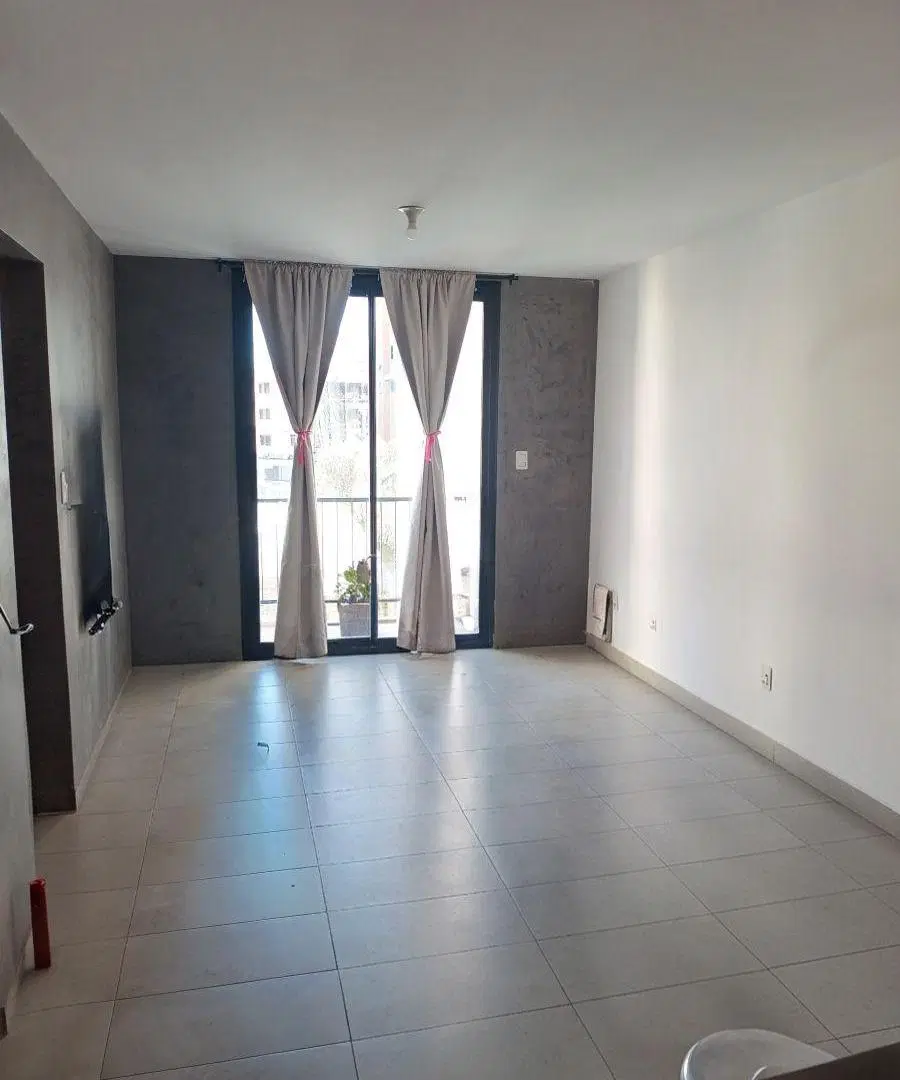 VENTA DEPARTAMENTO UN DORMITORIO ALBERDI ZONA SHOPPING DUARTE QUIROS CON BALCON Y ASADOR PROPIO 5