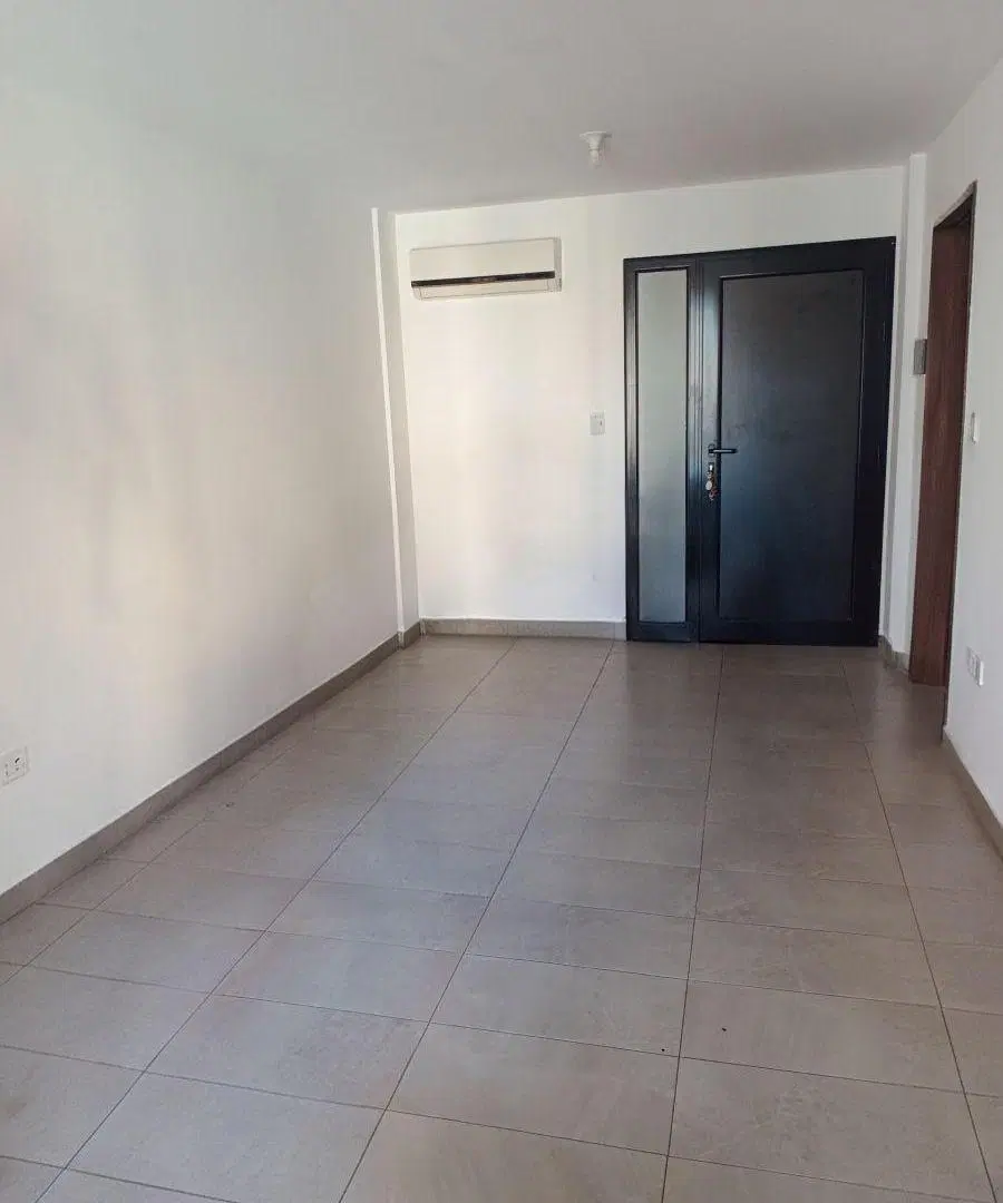 VENTA DEPARTAMENTO UN DORMITORIO ALBERDI ZONA SHOPPING DUARTE QUIROS CON BALCON Y ASADOR PROPIO 4