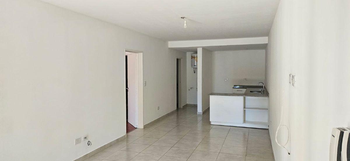 Foto de Alquiler departamento 2 ambientes con parrilla cochera y pileta, imagen 2