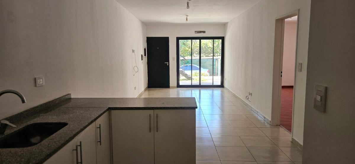 Foto de Alquiler departamento 2 ambientes con parrilla cochera y pileta, imagen 3