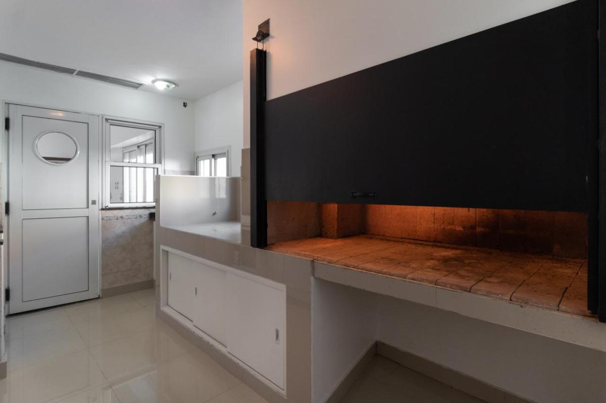 Venta Casa Seis Dorm. Barrio Lourdes 2