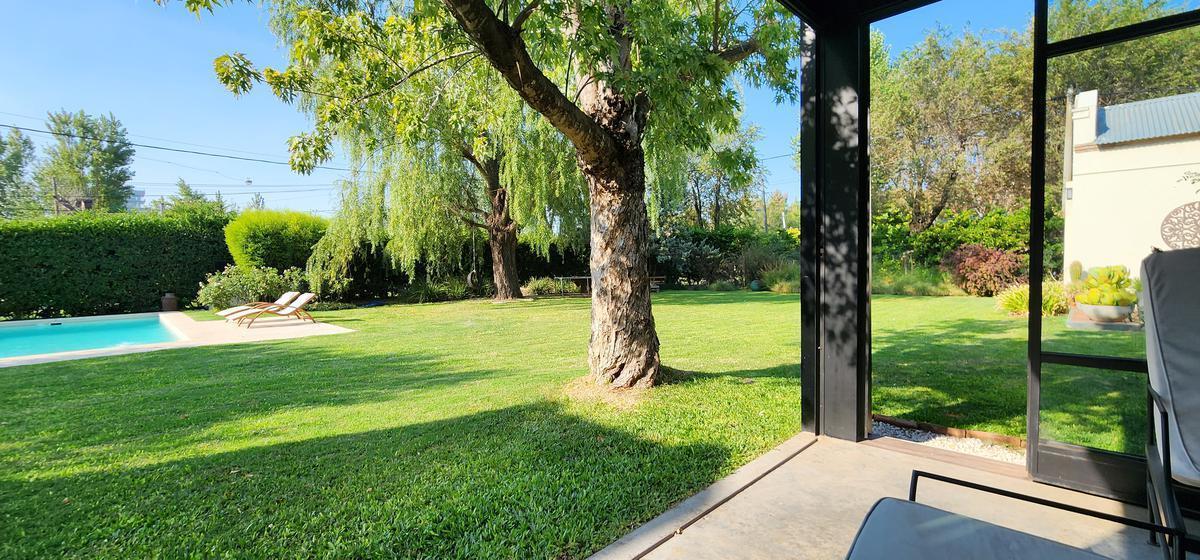 Venta Casa de 5 Dorm. en Aldea Fisherton 3