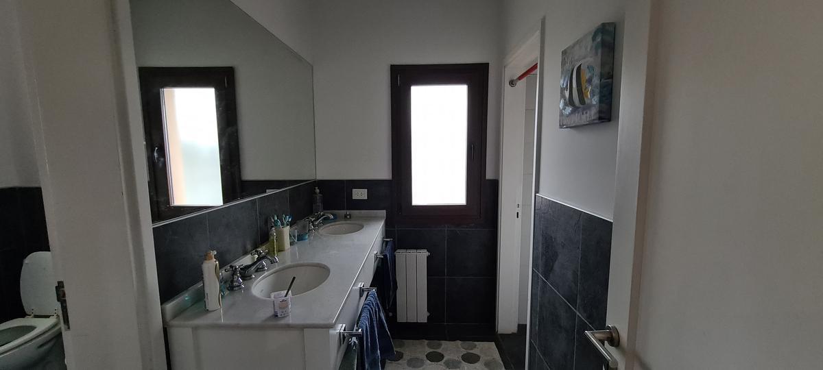Venta Casa 4 Dorm. Rosario Country Golf 1