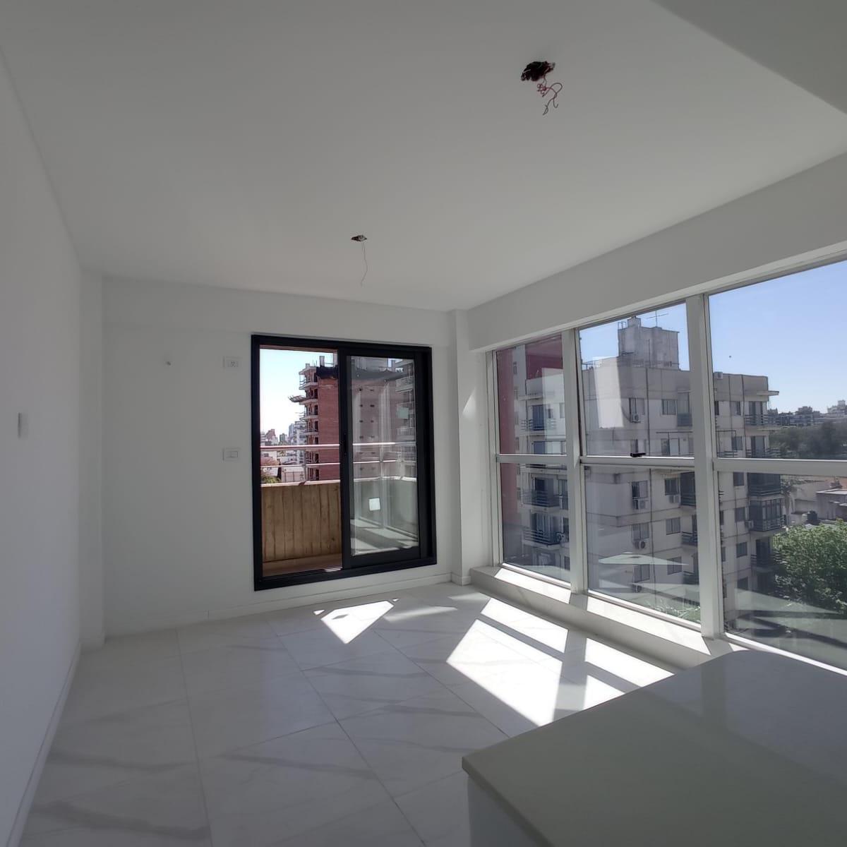 Foto de Departamento dos dormitorios - Barrio Echesortu., imagen 2