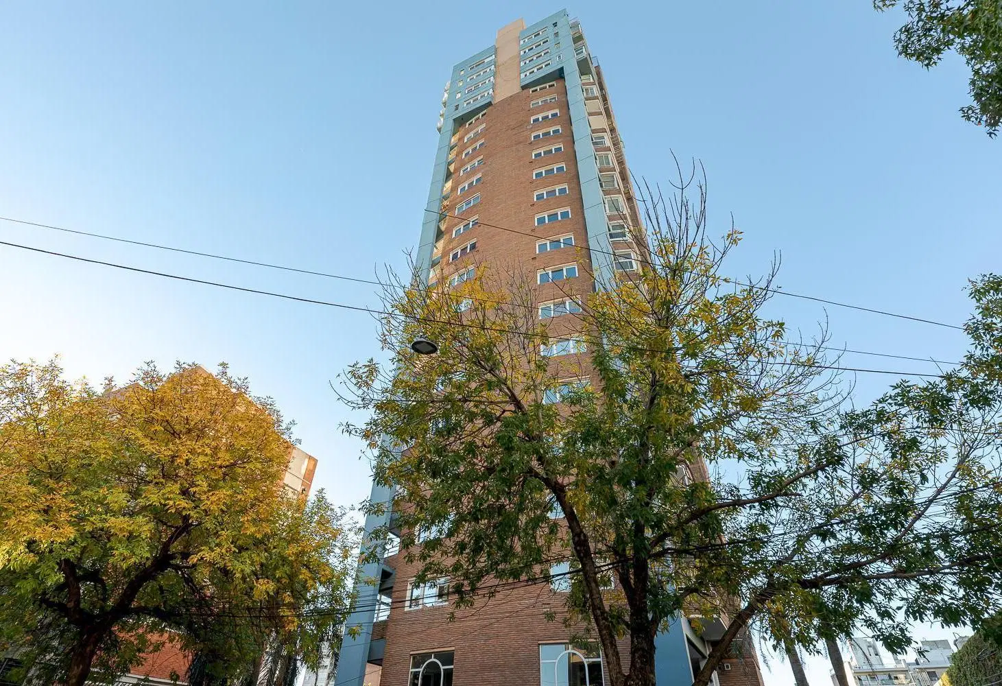Venta departamento de 3 dormitorios con cochera y baulera en Lourdes. 5