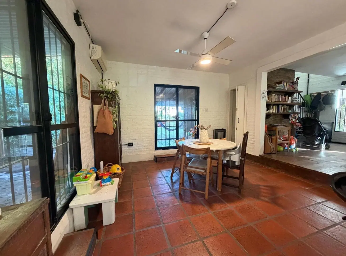 Venta Casa Tres Dormitorios en Country Club Logaritmo 8