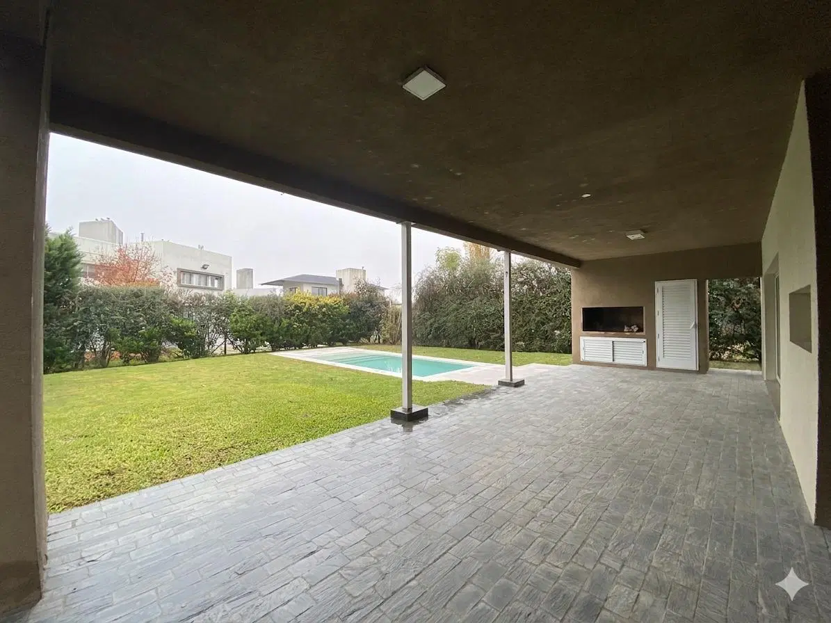 Alquiler Casa de 3 Dormitorios en San Sebastian 4