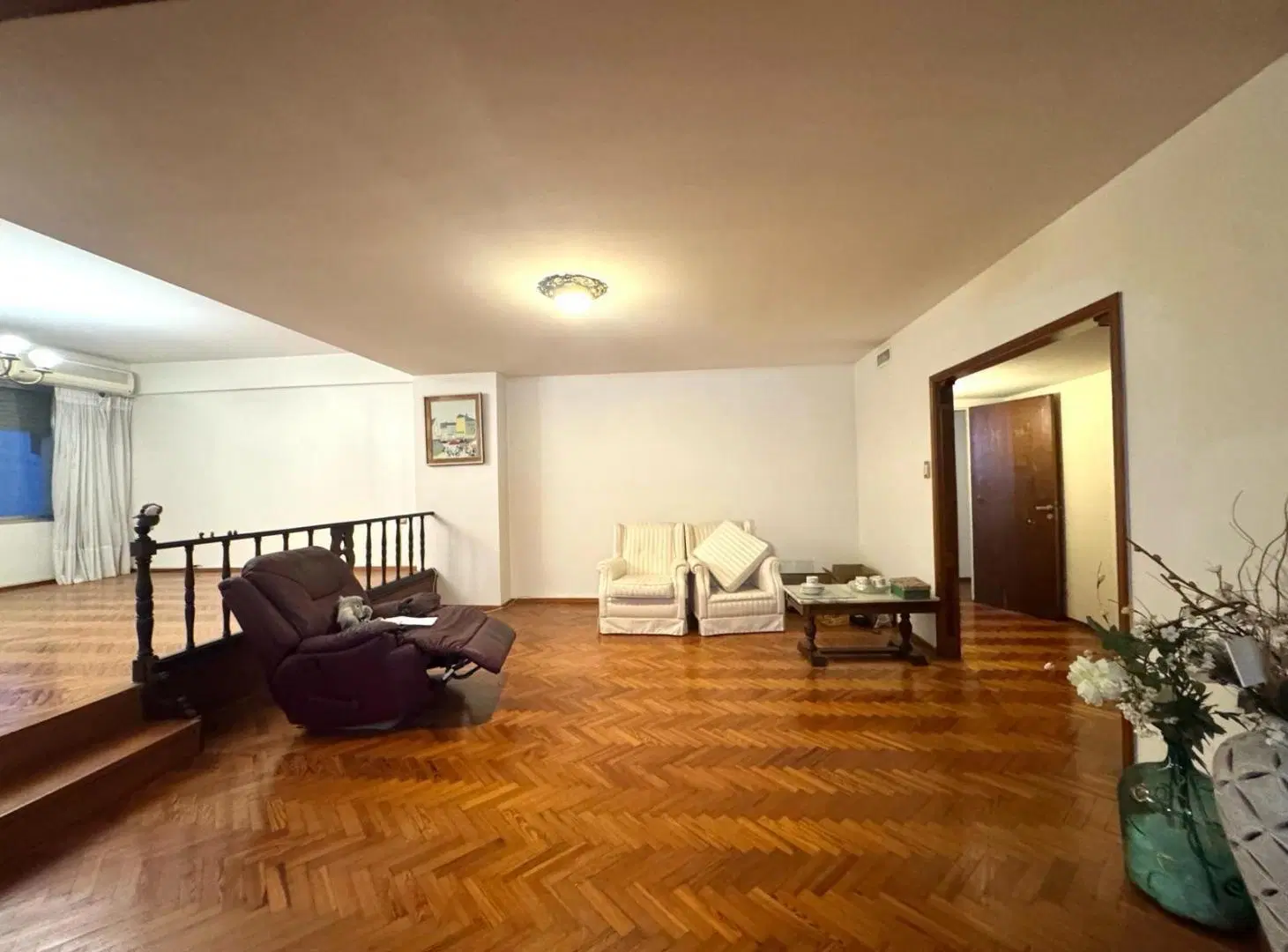 Piso exclusivo a la venta en Barrio Martin - 3 DORMITORIOS CON COCHERA. 4