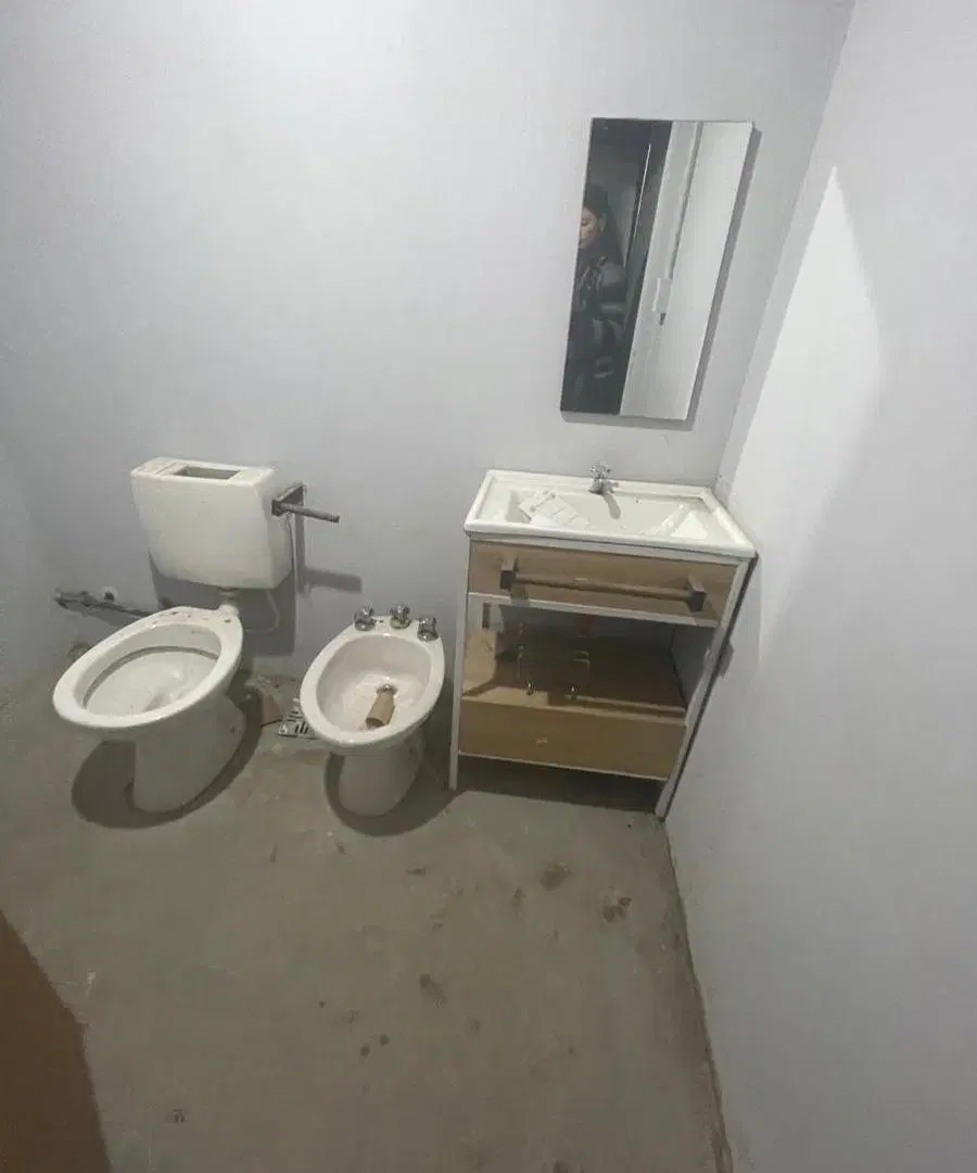 Galpón en Venta de 180m2 en Tierra Nueva, Fisherton 4