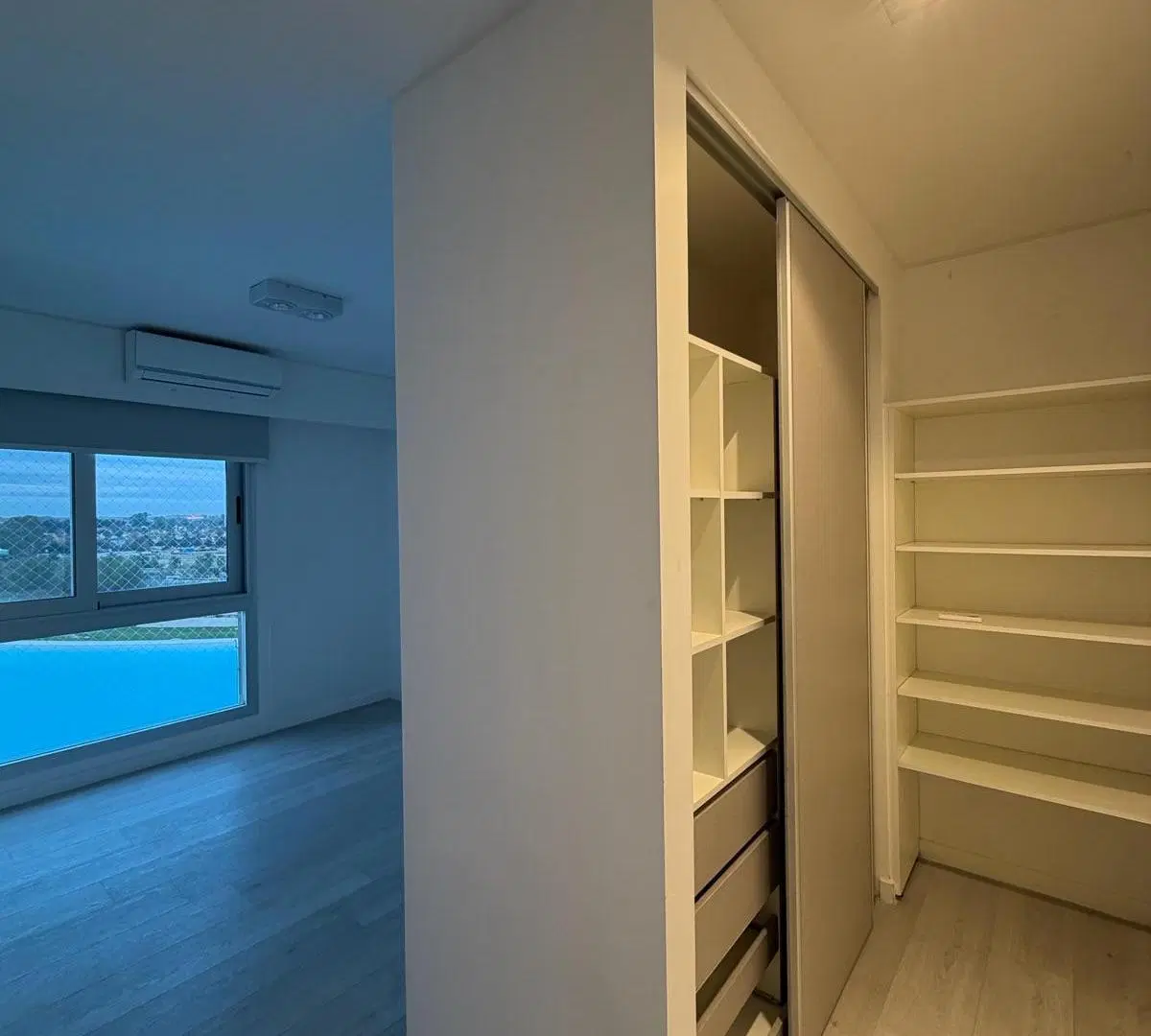 Venta Departamento 4 ambientes con cochera Remeros Beach Sky 1 4
