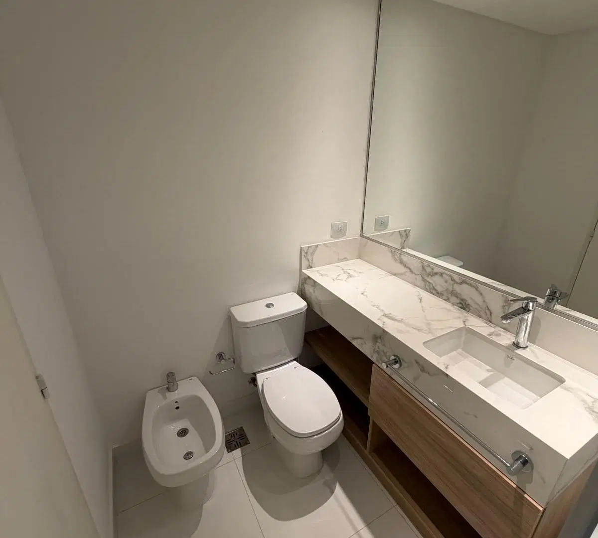 Venta Departamento 4 ambientes con cochera Remeros Beach Sky 1 3
