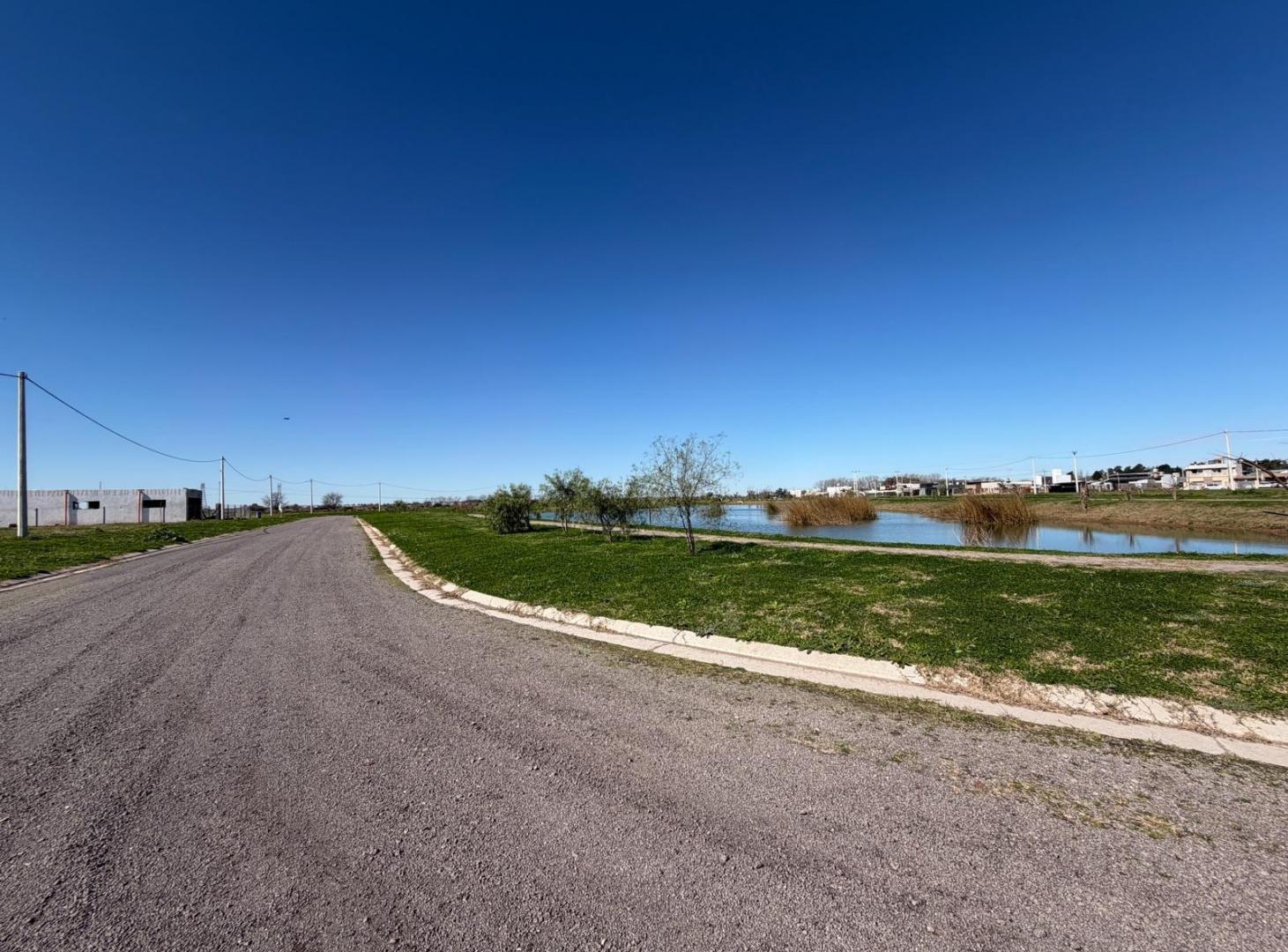 Foto de Venta terreno de 450m2 en Fincas del Rosedal - Ibarlucea, imagen 5