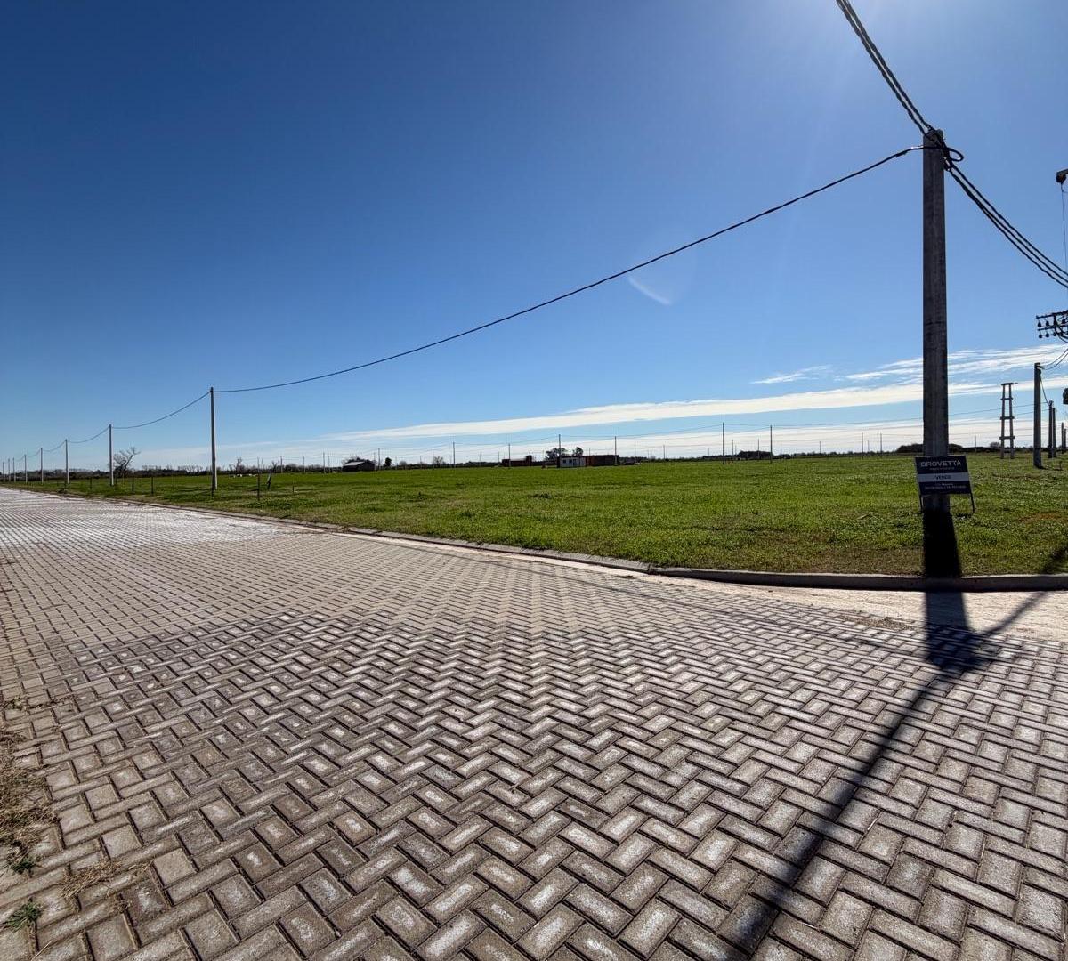 Foto de Venta terreno de 450m2 en Fincas del Rosedal - Ibarlucea, imagen 2