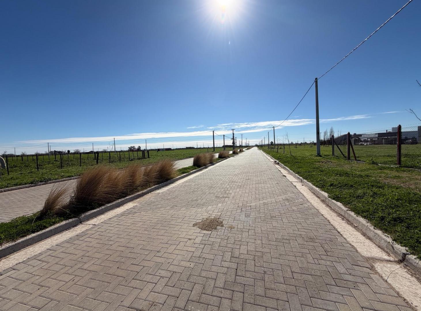 Foto de Venta terreno de 450m2 en Fincas del Rosedal - Ibarlucea, imagen 5