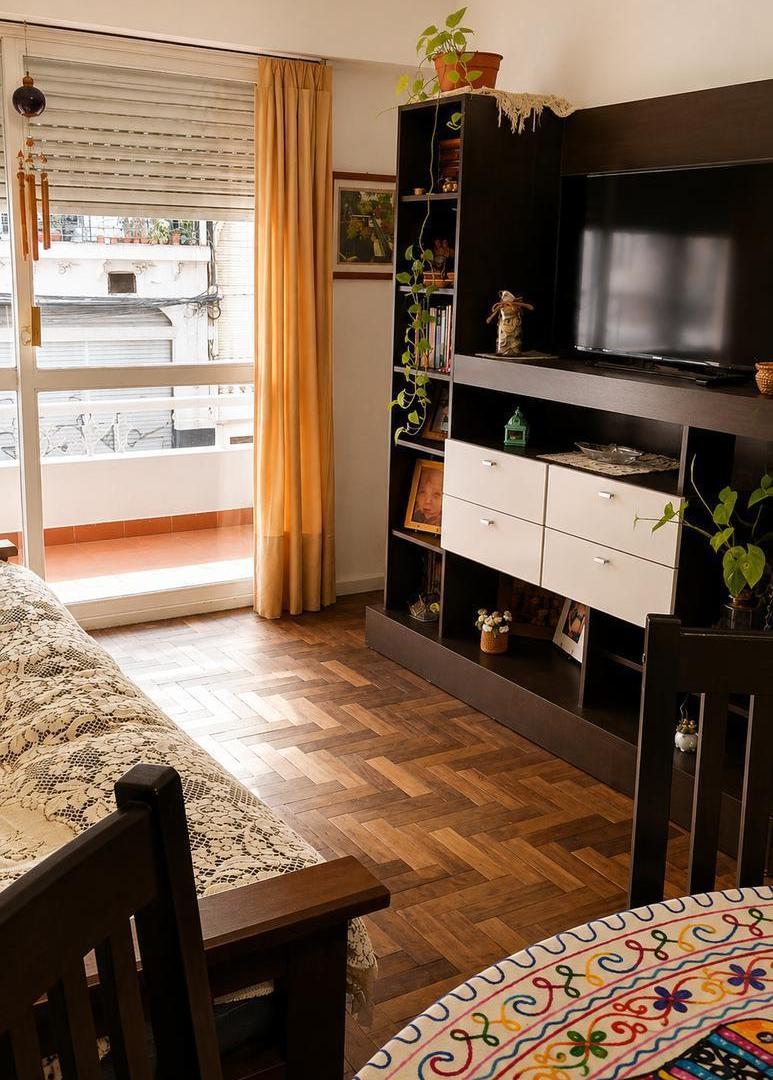 Foto de DEPAERTAMENTO 2 AMBIENTES CON BALCÓN Y PATIO ORIENTACIÓN NORTE CENTRO, imagen 3