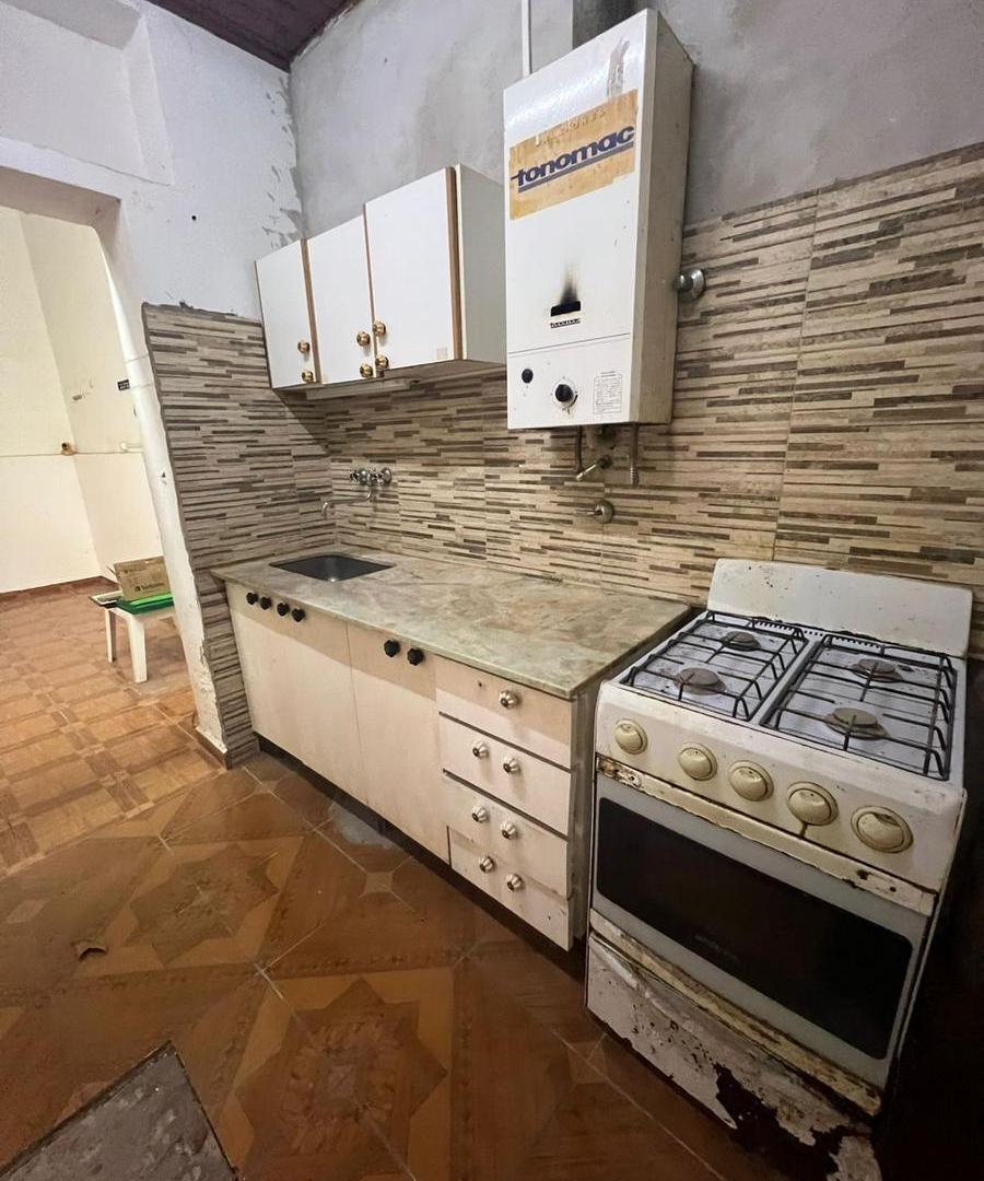 Foto de Casa de pasillo un dormitorio + Patio en Barrio Luis Agote, imagen 3