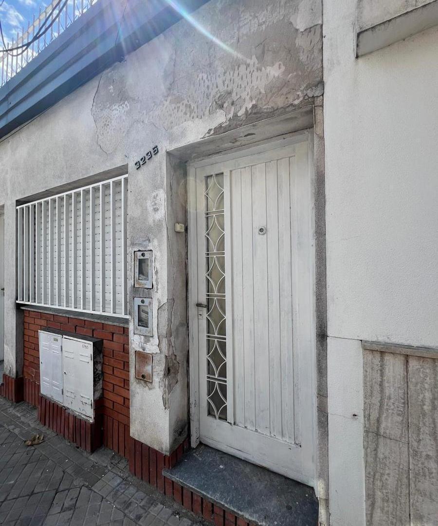 Foto de Casa de pasillo un dormitorio + Patio en Barrio Luis Agote, imagen 1