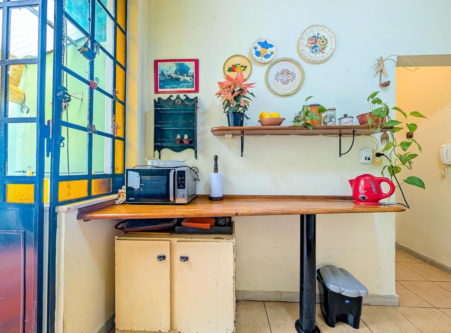 Foto de Venta Casa Dos Dormitorios Con Jardin y Pileta en Abasto, imagen 4