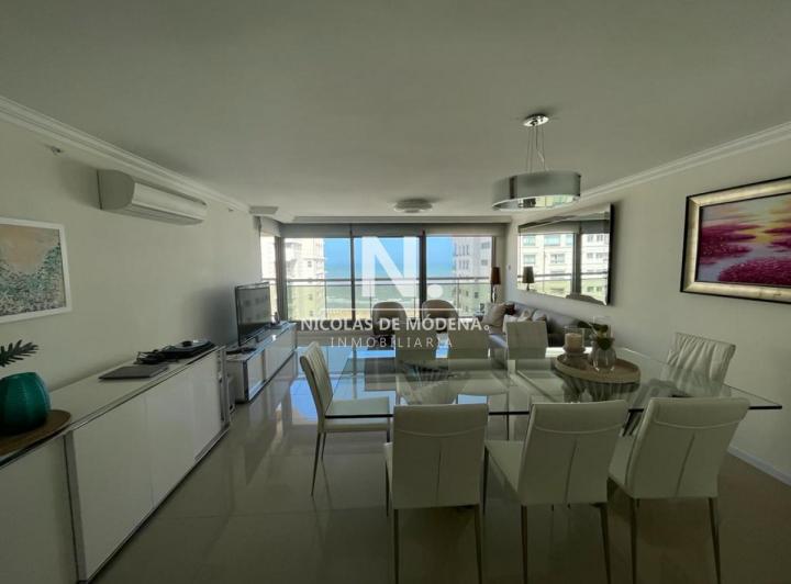 Foto de Apartamento de 3 dormitorios en Torre Imperiale - Punta del Este. Playa Brava, imagen 4