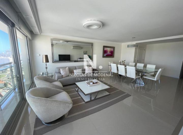Foto de Apartamento de 3 dormitorios en Torre Imperiale - Punta del Este. Playa Brava, imagen 1