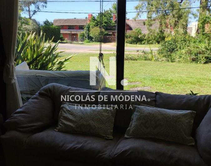 Foto de Amplia casa sobre parada 36 de Camino a la Laguna en venta, imagen 3