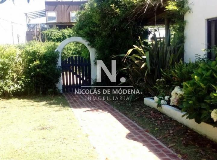 Foto de casa de 2 dormitorios en La Barra, Punta del Este, imagen 1