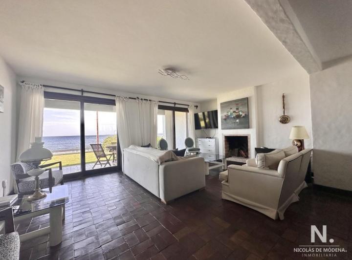 Foto de Apartamento de Tres Dormitorios frente a El Emir - Península Punta del, imagen 2