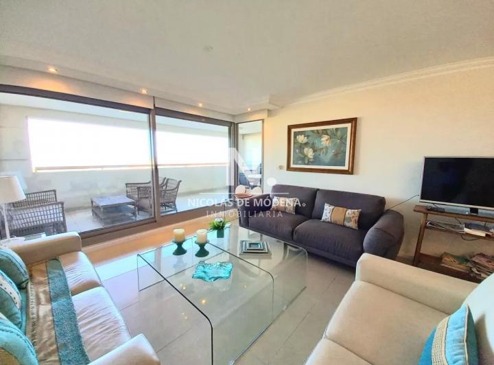Foto de Apartamento de 3 dormitorios. Torre Imperiale., imagen 1