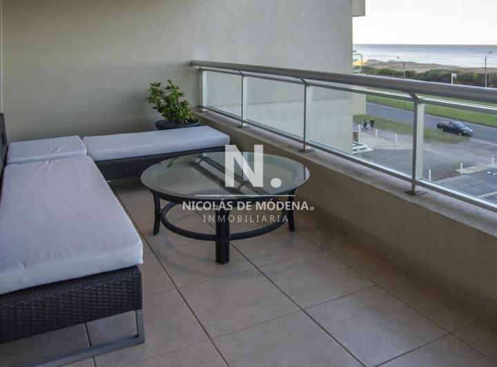 Foto de Departamento en venta frente al mar. Torre Lobos, Playa Brava, 3 dormitorios., imagen 1