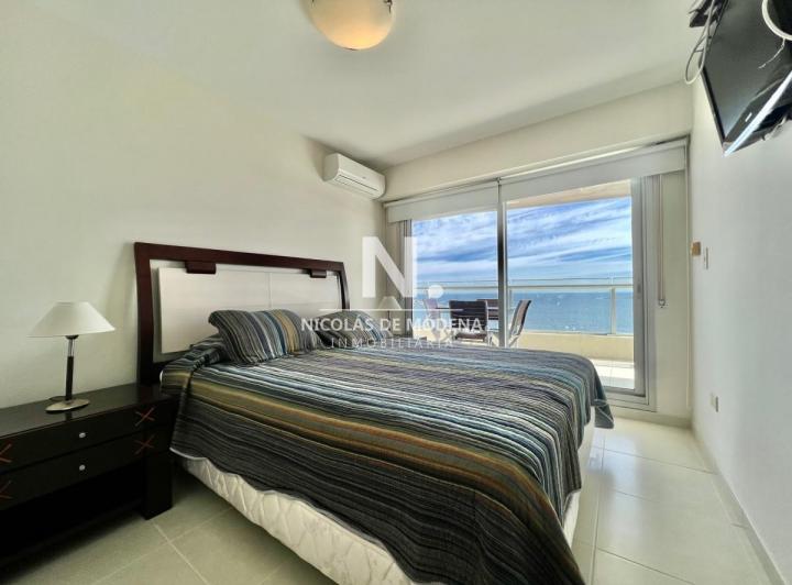 Foto de Apartamento en alquiler temporario Playa Mansa 2 dormitorios SEASONS, imagen 5