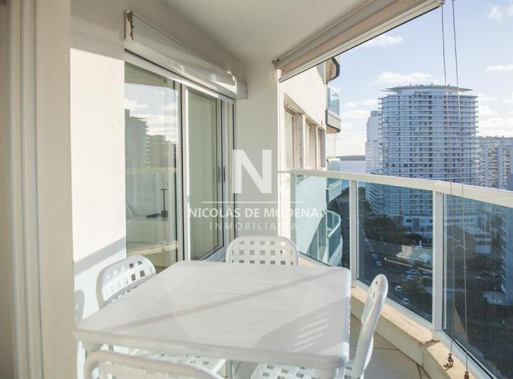 Foto de Vende apartamento de 2 dormitorios en Punta del Este., imagen 4