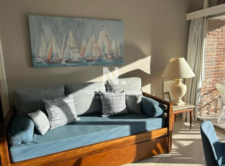 Foto de Apartamento de 1 dormitorio en Playa Mansa - Espectacular vista, imagen 3