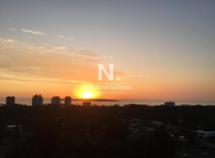 Foto de Apartamento de 2 dormitorios en Torre Amadeus con vista mar, Roosevelt, imagen 2