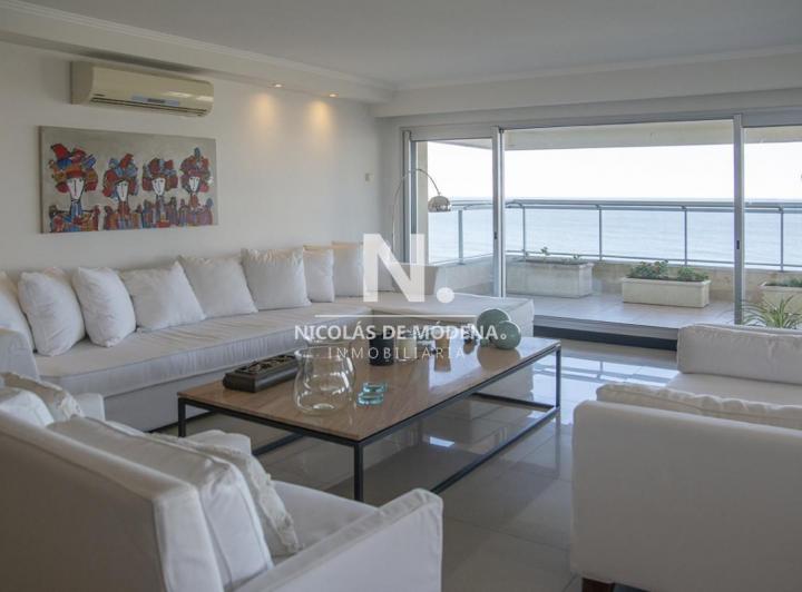 Foto de Apartamento de 3 dormitorios en Torre Lobos frente al Mar, Playa Brava, imagen 4