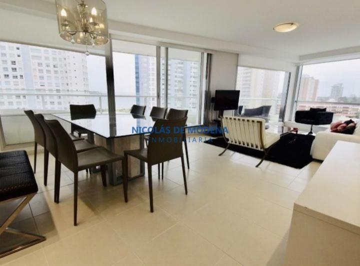 Foto de Apartamento en venta Playa Mansa 3 dormitorios SEASONS, imagen 4