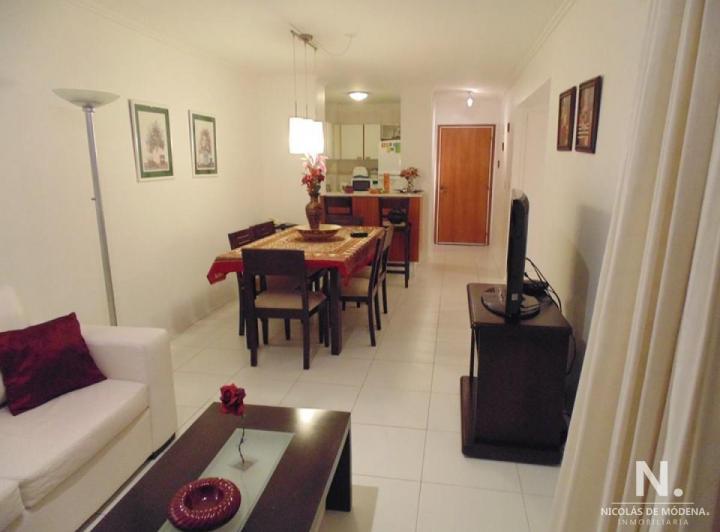 Foto de Muy lindo apartamento de 1 dormitorio y medio en la Península!, imagen 2