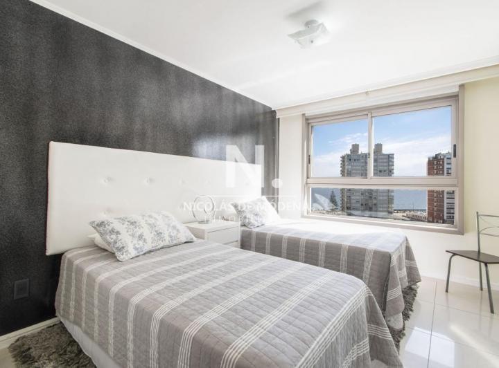 Foto de Imperiale Apartamento Punta del Este Tres Dormitorios en Suite, imagen 1