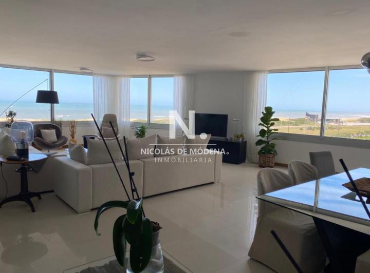 Foto de Departamento en venta de 3 dormitorios y dependencia en Tiburon III, imagen 4