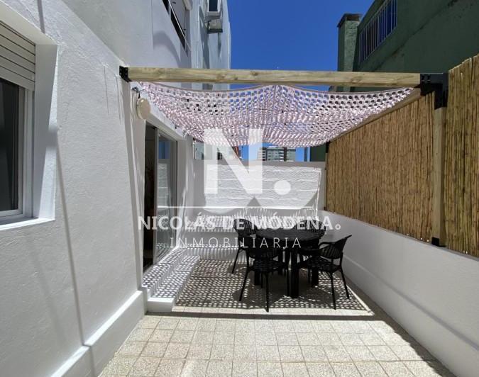 Apartamento de 2 dormitorios en Edificio Casino Tower , Punta del este