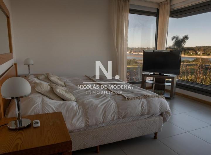 Foto de Apartamento en venta, 3 dormitorios y dependencia, Playa Brava, Punta, imagen 5