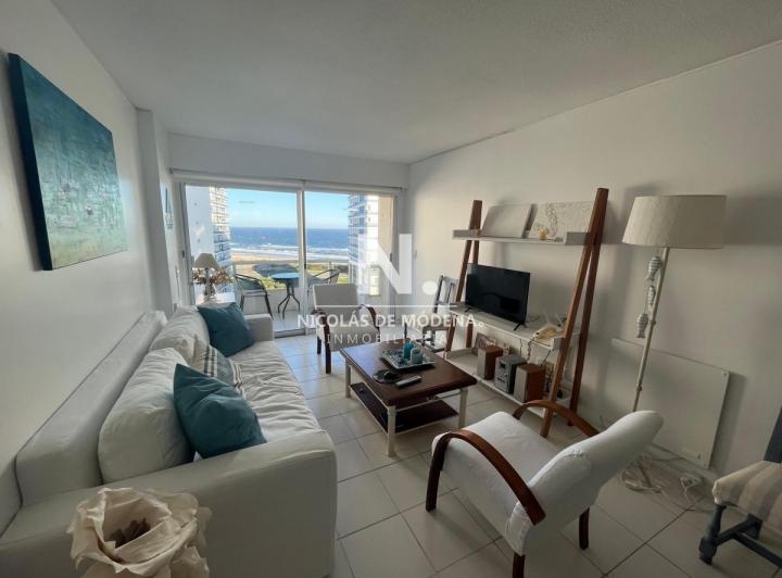 Foto de Apartamento en Alquiler de 2 dormitorios en Edificio Torre Marina, imagen 2