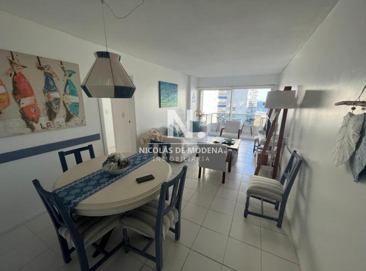 Foto de Apartamento en Alquiler de 2 dormitorios en Edificio Torre Marina, imagen 3