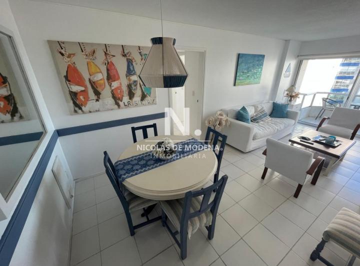 Foto de Apartamento en Alquiler de 2 dormitorios en Edificio Torre Marina, imagen 1