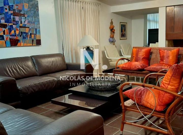 Foto de Casa de 4 dormitorios en venta en Playa Mansa, Punta del Este, imagen 3