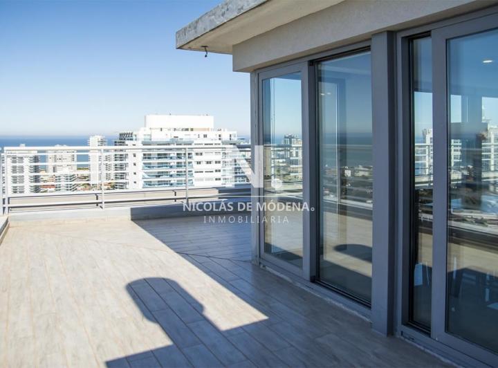 Foto de Hermoso Penthouse en venta con vista panorámica, Alexander Boulevard. Punta del Este., imagen 5