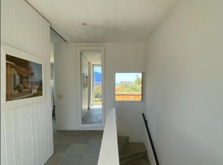 Foto de Vende casa en Manantiales, con terraza abierta de 4 dormitorios., imagen 4