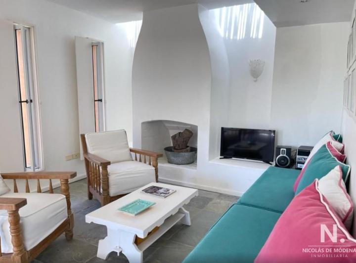 Foto de Vende casa en Manantiales, con terraza abierta de 4 dormitorios., imagen 3
