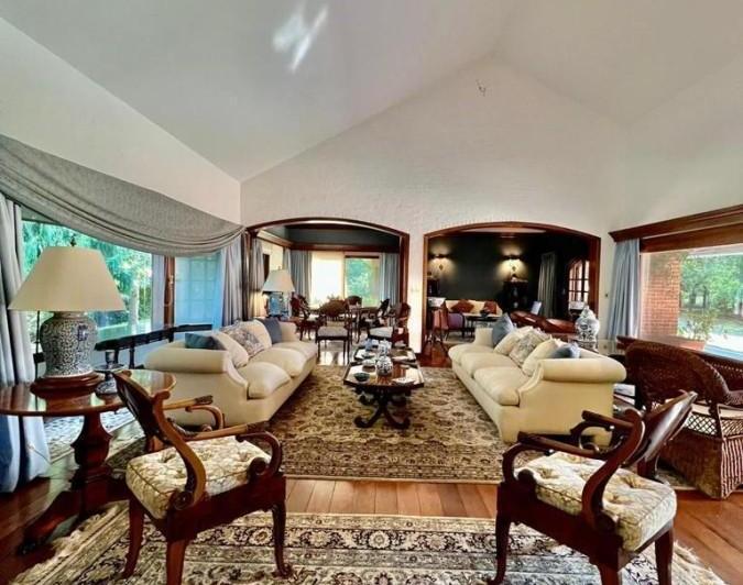 Foto de Imperdible oportunidad en la Mansion Pindunca, imagen 2