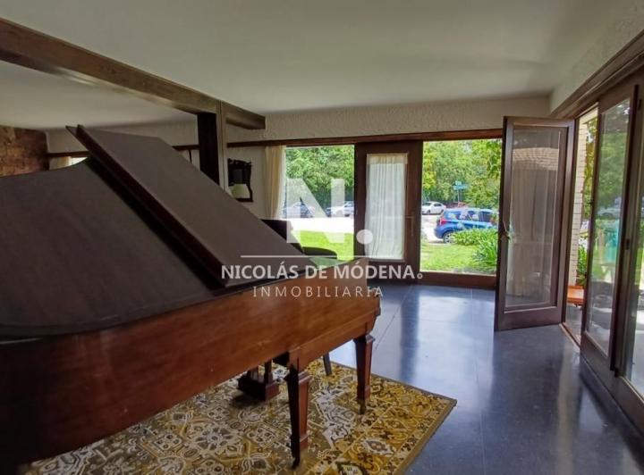 Foto de Vende Casa en Zona comercial en Lugano - Punta del Este, imagen 2